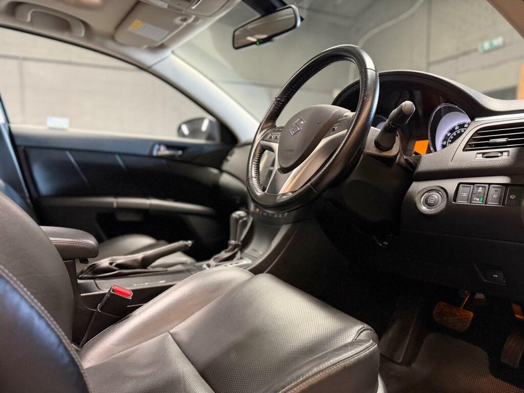 Suzuki Kizashi Saloon 2.4 16V Sport Cvt 4Wd Euro 5 201414 Grey #3