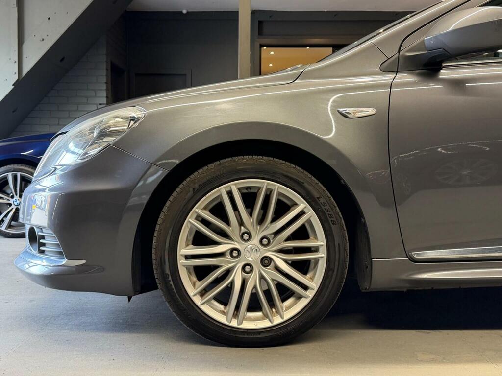 Suzuki Kizashi 2.4 16V Silver #54