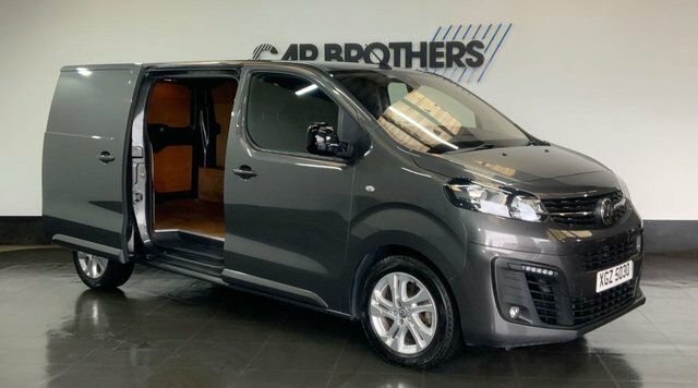 Vauxhall Vivaro 2.0 Turbo D 3100 Elite Panel Van 6Dr L Grey #3