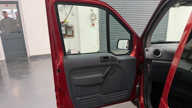 Ford Tourneo Connect Connect1.8 Tdci 110 Lwb Blue #18