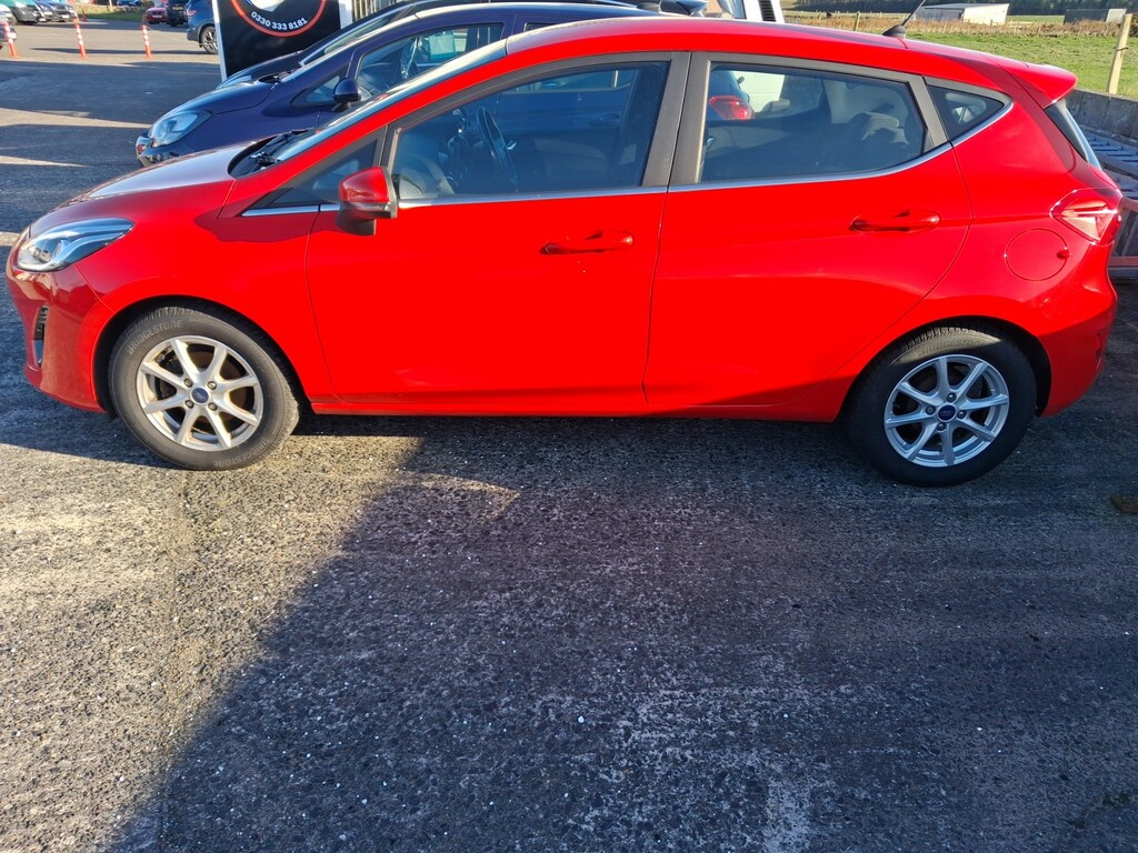 Ford Fiesta Hatchback 1.0 T Ecoboost Zetec 201818 SN18PYX Red #2