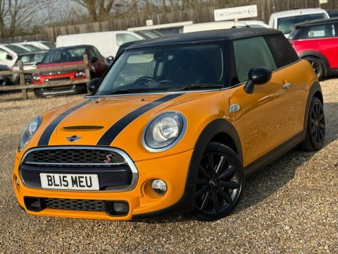 Mini Hatch 2.0 Cooper S Orange