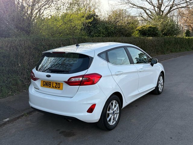 Ford Fiesta 1.1 Ti-vct Zetec Hatchback Euro GN18LZO White #2