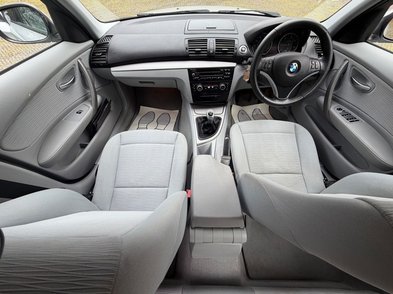 BMW 1 Series 118D Se GX10ZTF Silver #2
