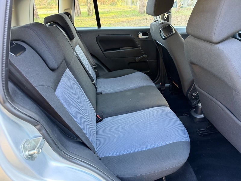 Ford Fusion Zetec Silver #3