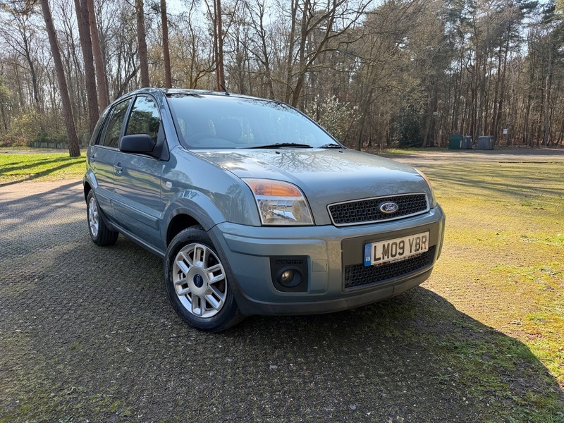 Ford Fusion Zetec Climate Blue #2