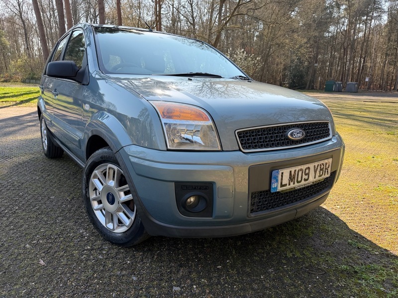Ford Fusion Zetec Climate Blue