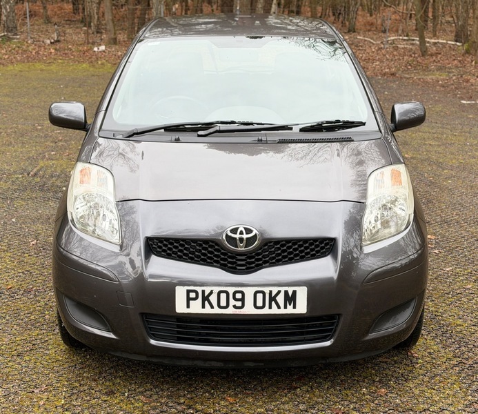Toyota Yaris Vvt-i Tr Grey #5