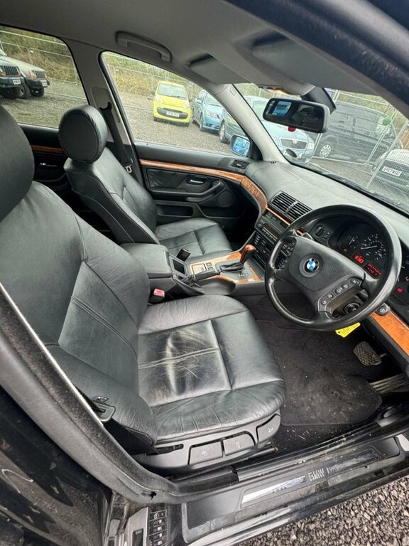 BMW 5 Series 3.0 530I Se Saloon 257 G Km Black #3