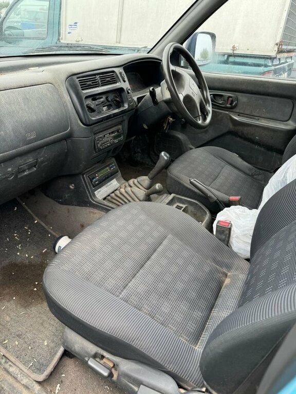 Mitsubishi L200 2.5 Gl Dcb Lwb 4Wd 113 Bhp Blue #2