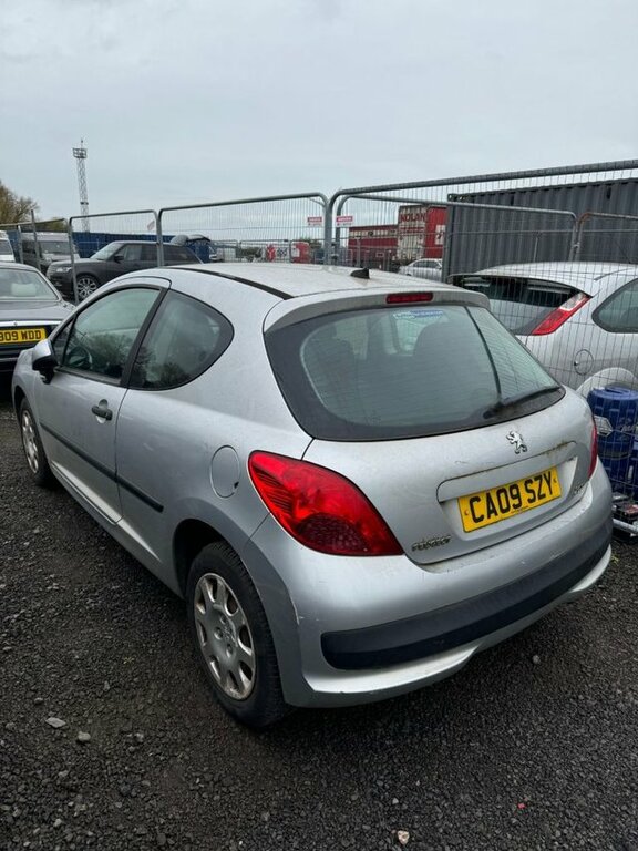 Peugeot 207 1.4L 74 Bhp Silver #2