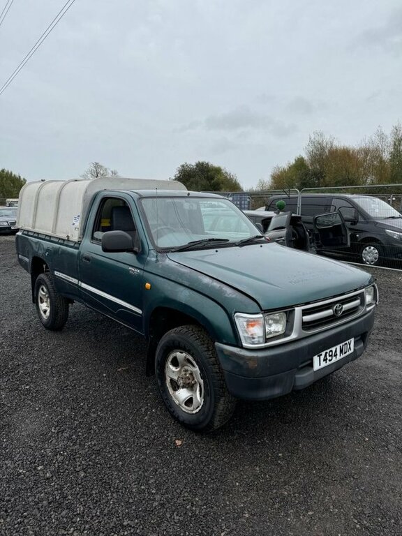 Toyota HILUX 2.4 250 Single Cab 4Wd Green
