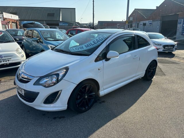 Vauxhall Corsa Hatchback WL61FFE White #4