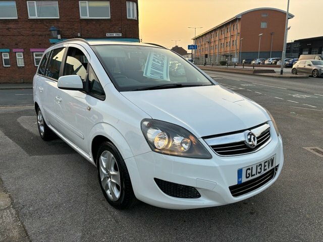 Vauxhall Zafira Mpv GL13EVW White #2
