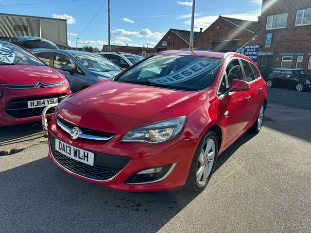 Vauxhall Astra Estate DA13WLH Red #2