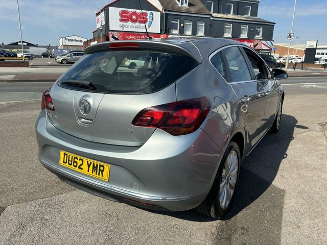 Vauxhall Astra Hatchback DU62YMR Silver #6