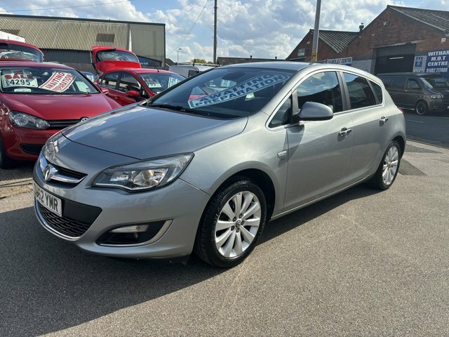 Vauxhall Astra Hatchback DU62YMR Silver #2