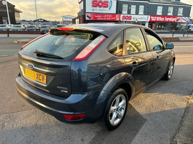 Ford Focus Hatchback YE59XCV Grey #5