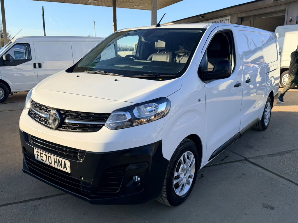 Vauxhall Vivaro 2.0 Turbo D 3100 Dynamic Panel Van 6Dr Manu FE70HNA White #6