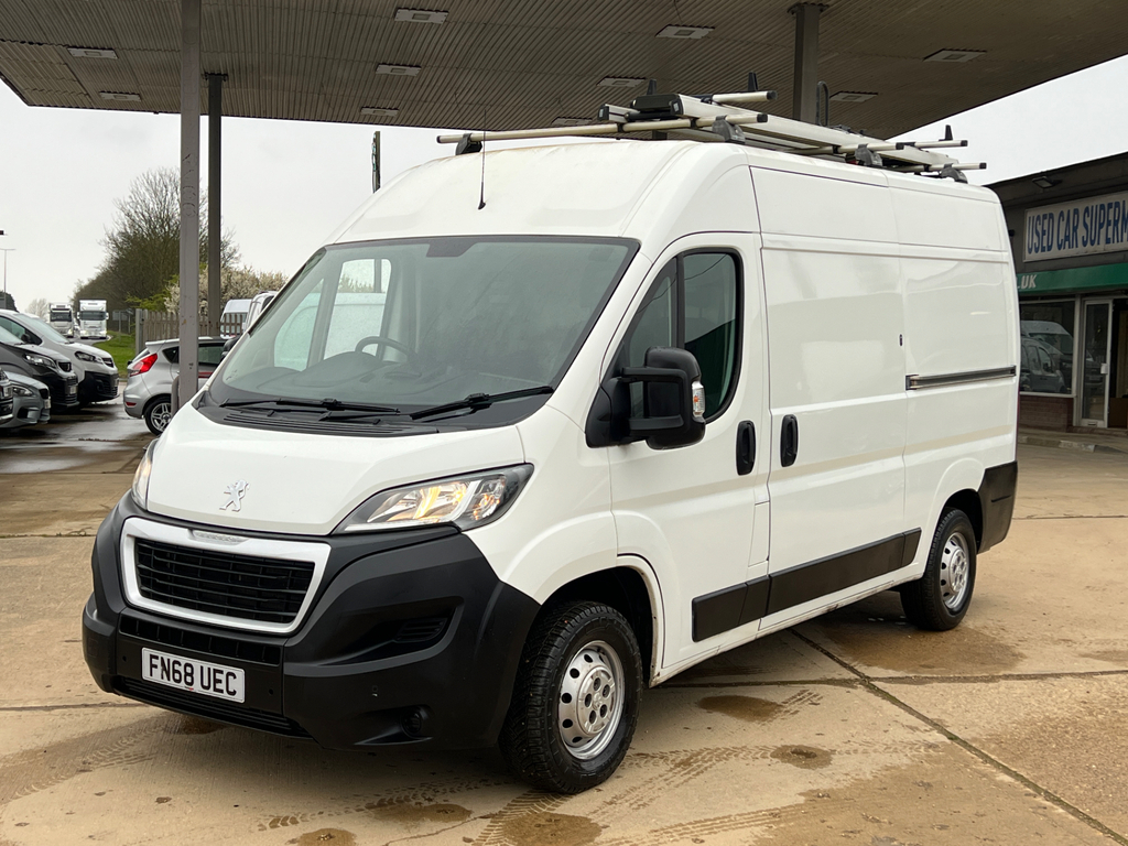 Peugeot Boxer 2.0 Bluehdi 333 Professional Panel Van White