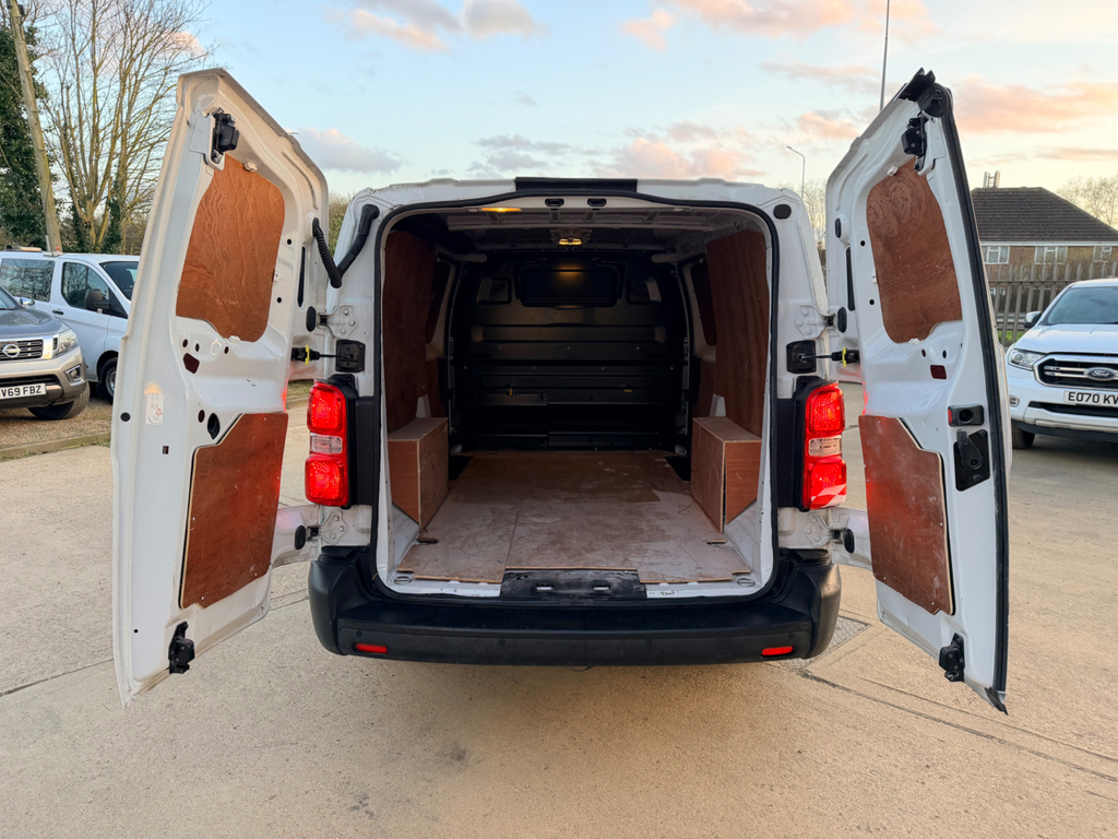 Citroen Dispatch 1.5 Bluehdi 1000 Enterprise Pro XL Panel Van 6Dr D CK72LDA White #3