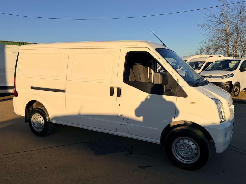 DFSK EC35 Mpv White #12
