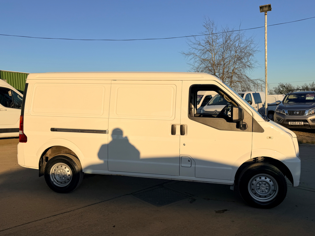 DFSK EC35 Mpv White #15