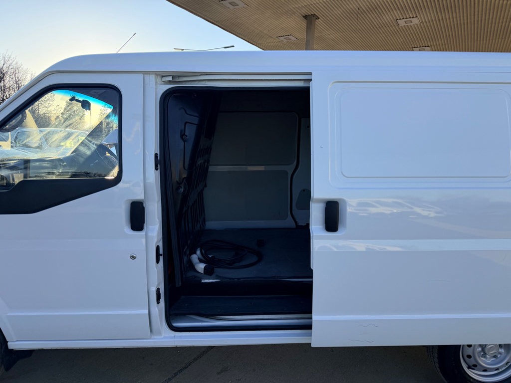 DFSK EC35 Mpv White #44