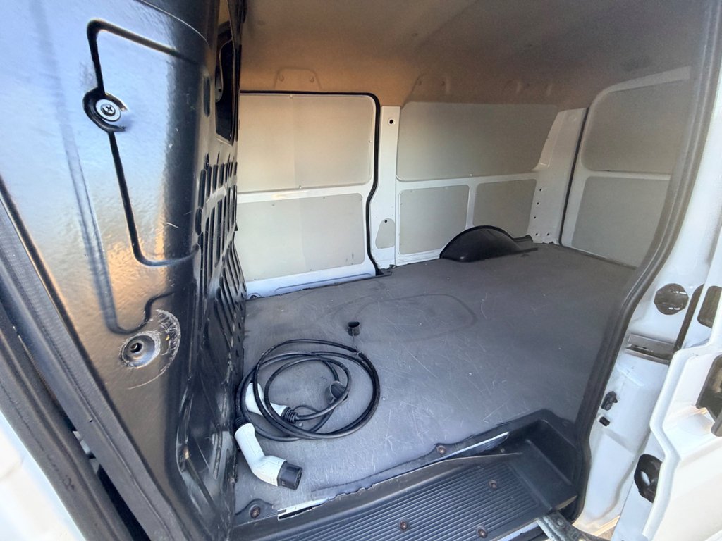 DFSK EC35 Mpv White #43