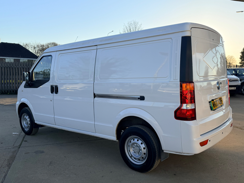DFSK EC35 Mpv White #25