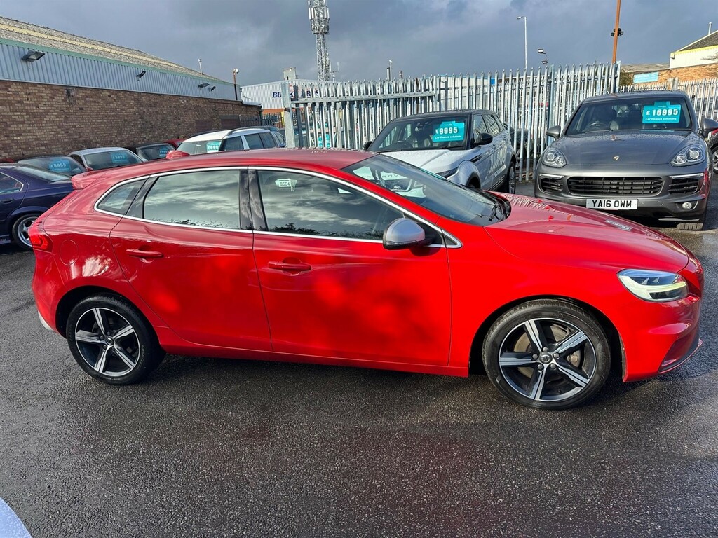 Volvo V40 2.0 D4 R-design Nav Plus Euro 6 Ss NJ17CSX Red #2