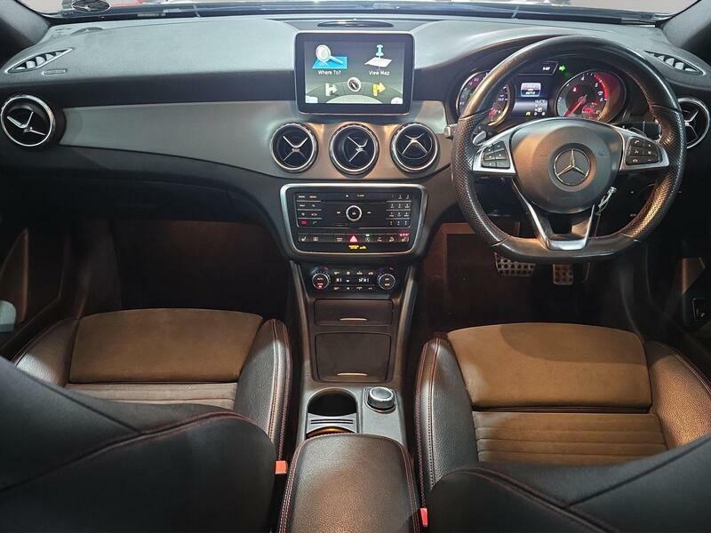 Mercedes-Benz GLA Class 2.1 Gla200d Amg Line Executive 7G-dct 4Matic Eur SM65ONZ #2