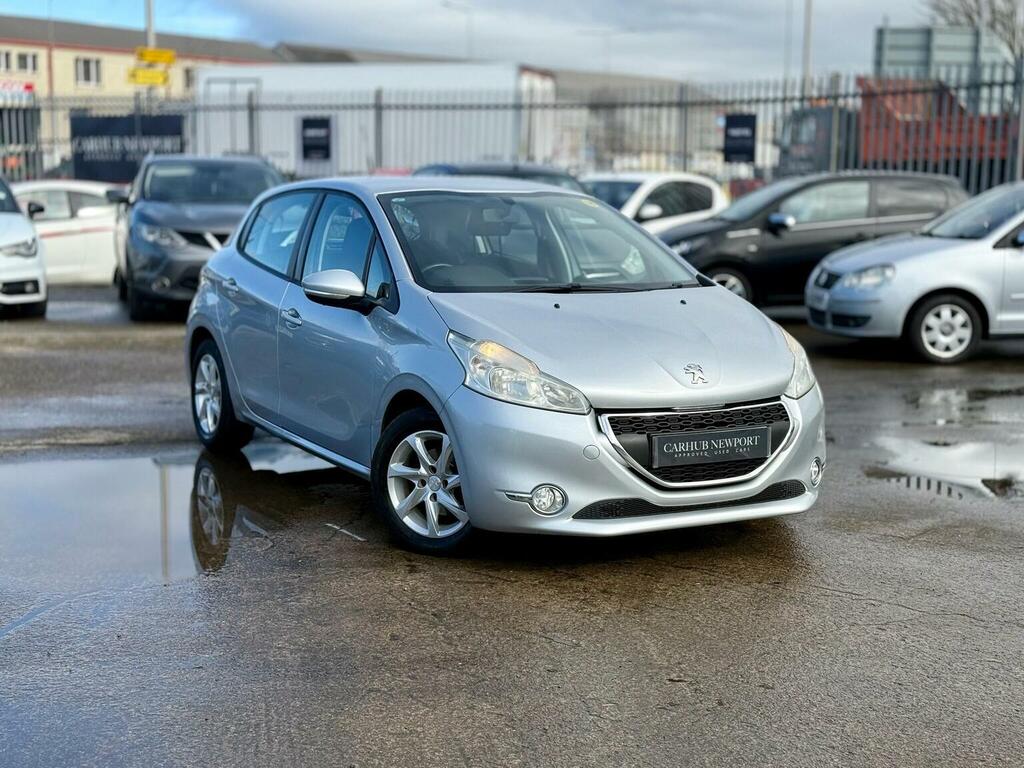 Peugeot 208 Hatchback 1.4 Hdi Active Euro 5 201363 Silver #5