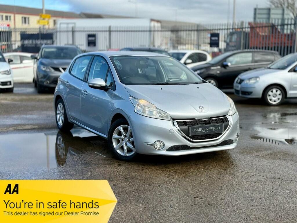 Peugeot 208 Hatchback 1.4 Hdi Active Euro 5 201363 Silver