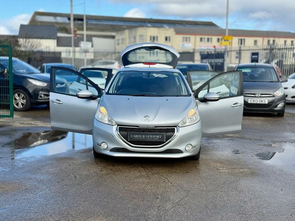 Peugeot 208 Hatchback 1.4 Hdi Active Euro 5 201363 Silver #6