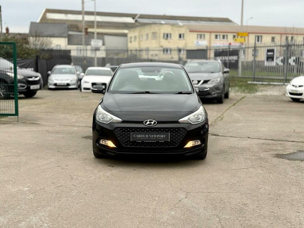 Hyundai I20 Hatchback 1.2 Se Euro 6 201717 EA17XHD Black #2