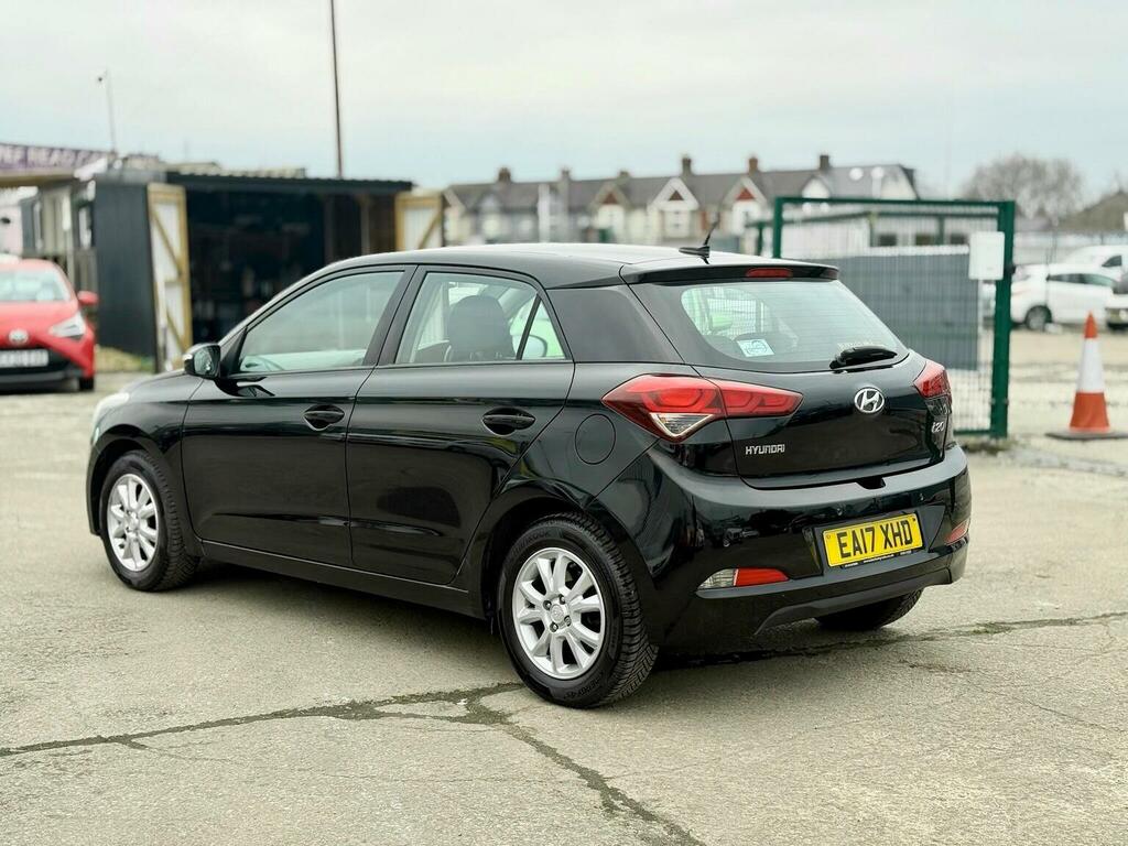 Hyundai I20 Hatchback 1.2 Se Euro 6 201717 EA17XHD Black #4