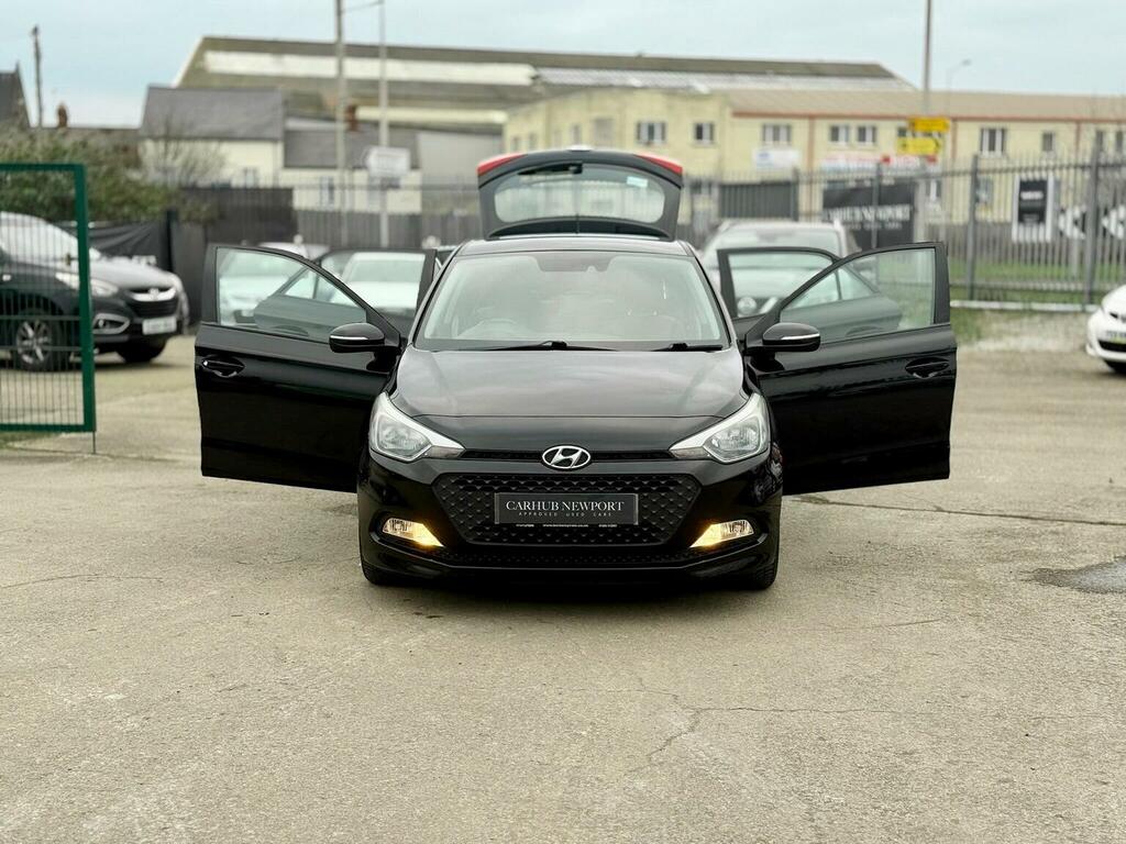 Hyundai I20 Hatchback 1.2 Se Euro 6 201717 EA17XHD Black #6