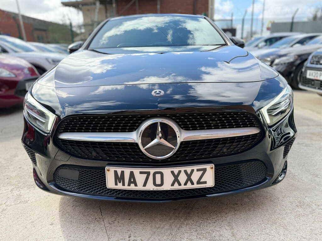 Mercedes-Benz A Class 1.3 Sport Executive 7G-dct Euro 6 Ss MA70XXZ Black #5