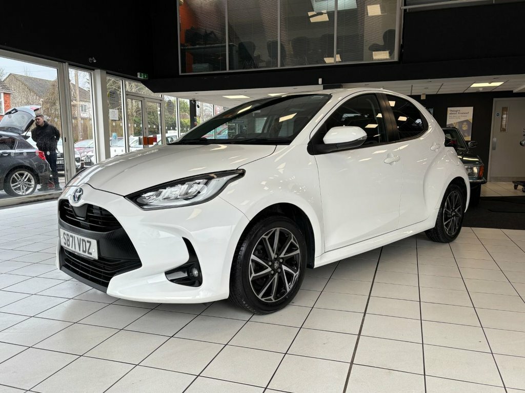 Toyota Yaris 1.5L Design SB71VDZ White #5