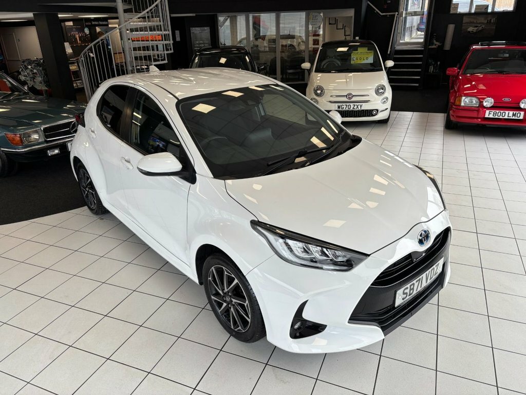 Toyota Yaris 1.5L Design SB71VDZ White #3