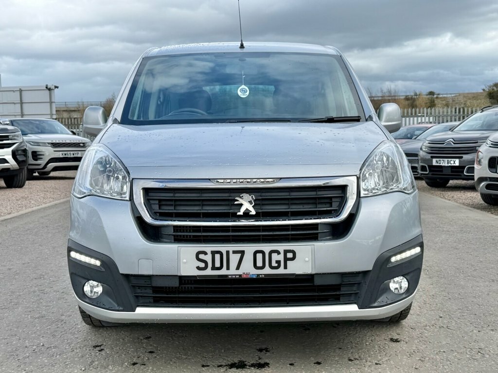 Peugeot Partner Tepee 1.6L Allure Silver #2