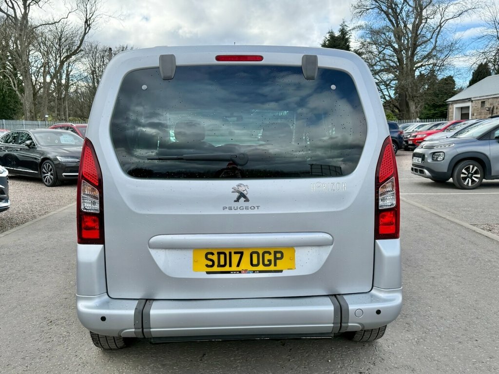 Peugeot Partner Tepee 1.6L Allure Silver #5