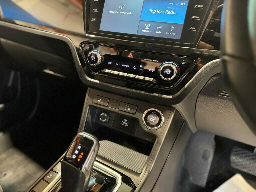 SsangYong Korando e-Motion 61.5Kwh Ultimate Suv 190 Ps Grey #11
