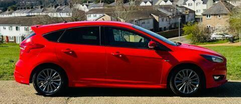 Ford Focus St-line WP18ZMO Red #5