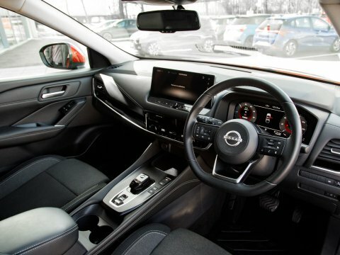 Nissan Qashqai Suv SL72HCV Red #4