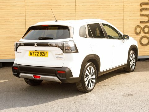 Suzuki SX4 S Cross Suv WT72DZH White #2