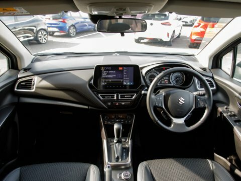 Suzuki SX4 S Cross Suv WT72DZH White #3