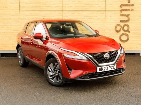 Nissan Qashqai Suv Red