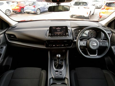 Nissan Qashqai Suv BK23PZE Red #3